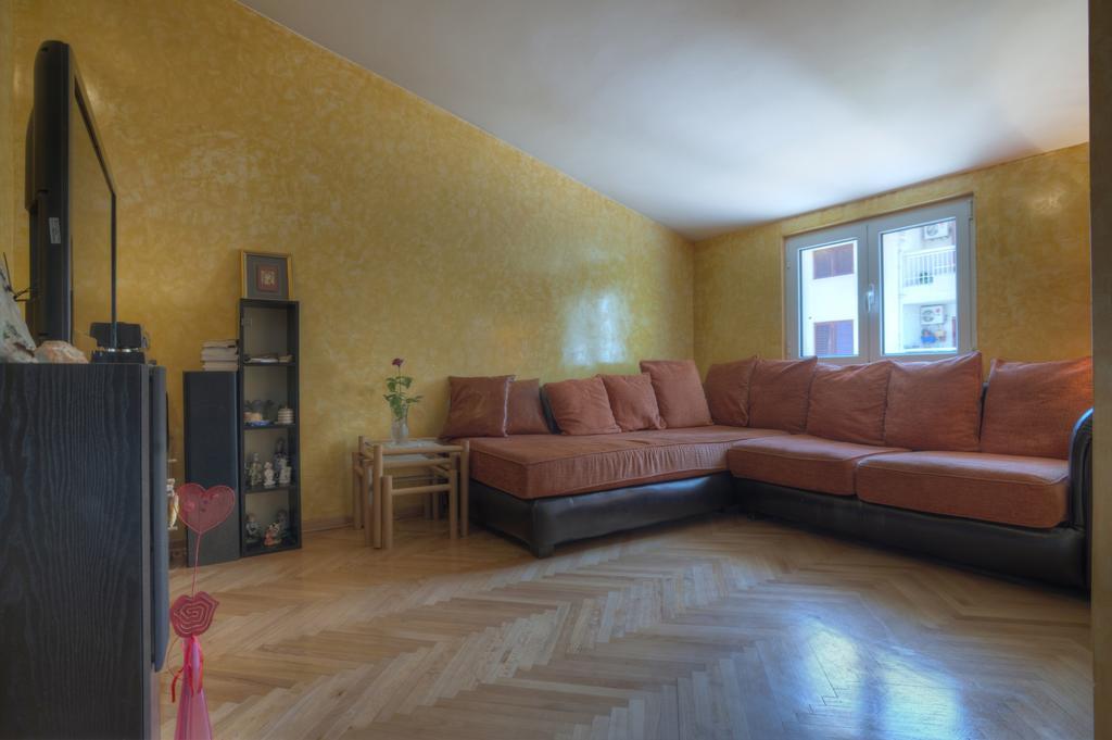 Apartment Mira Budva Luaran gambar