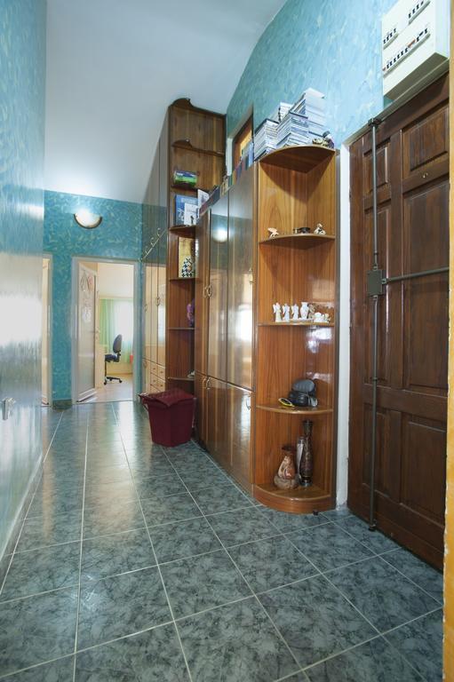 Apartment Mira Budva Luaran gambar