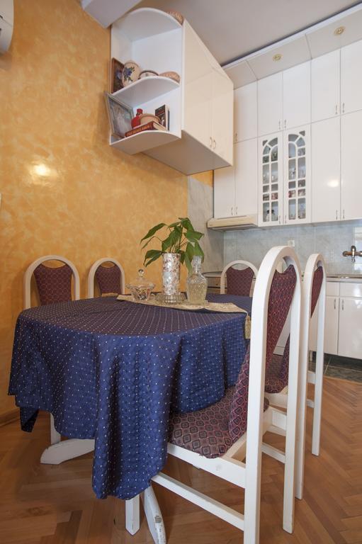 Apartment Mira Budva Luaran gambar