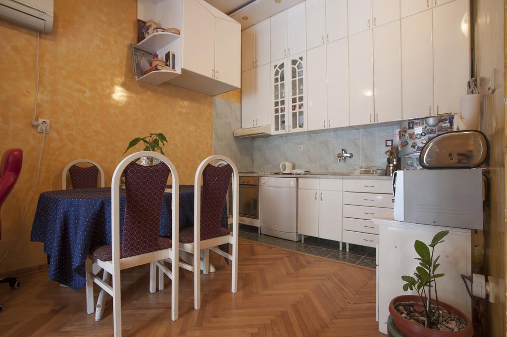 Apartment Mira Budva Luaran gambar