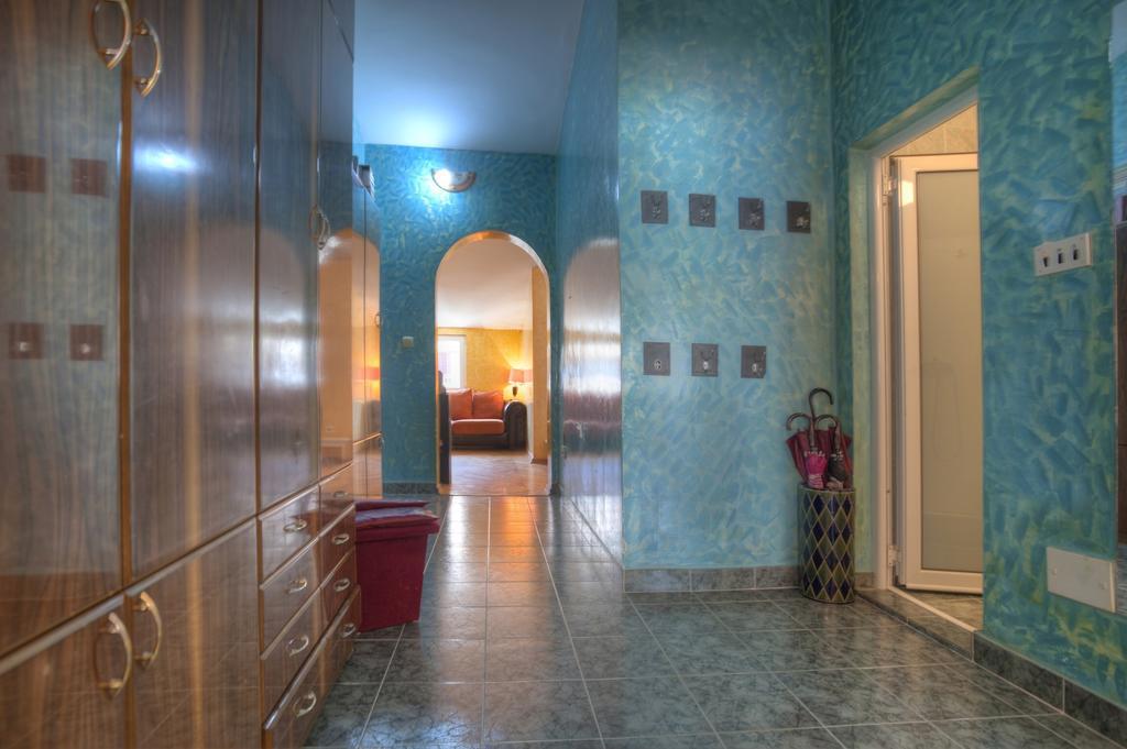 Apartment Mira Budva Luaran gambar