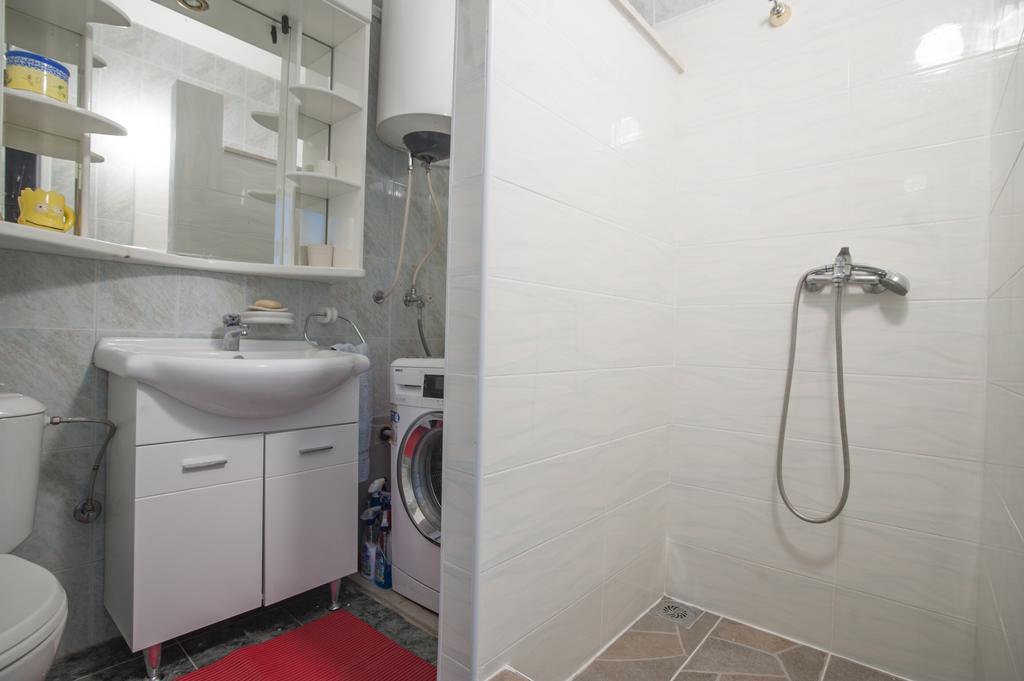 Apartment Mira Budva Luaran gambar