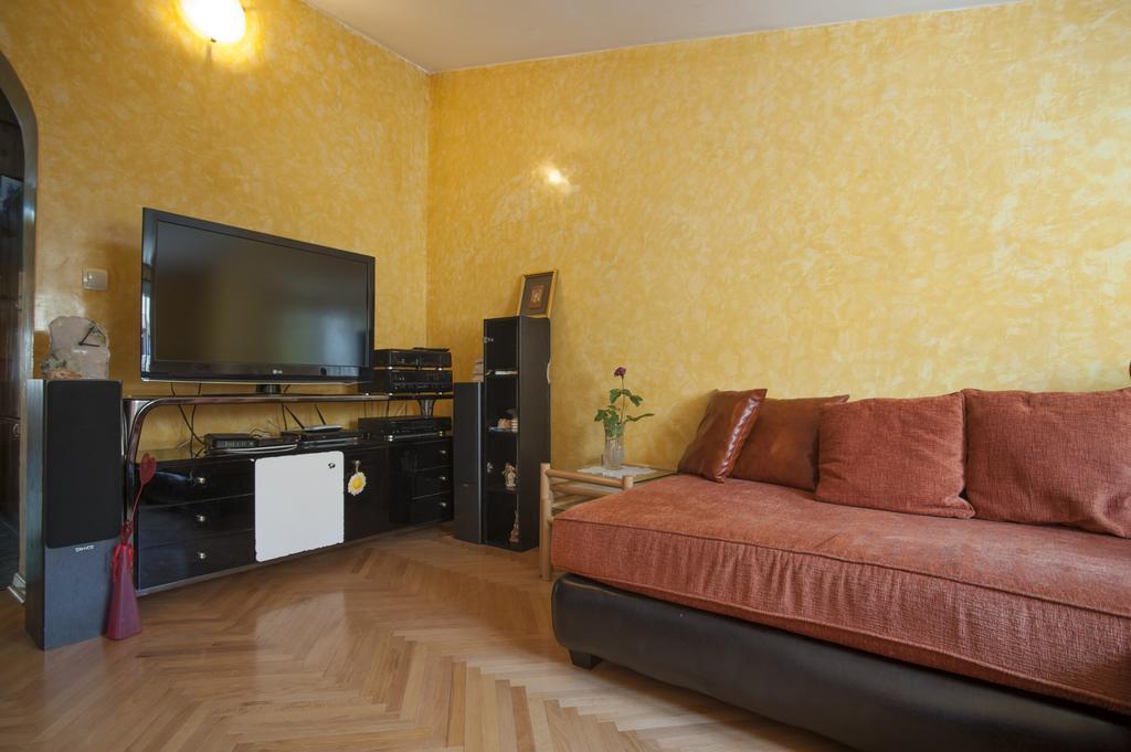 Apartment Mira Budva Luaran gambar