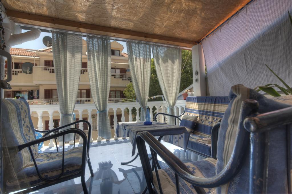 Apartment Mira Budva Luaran gambar